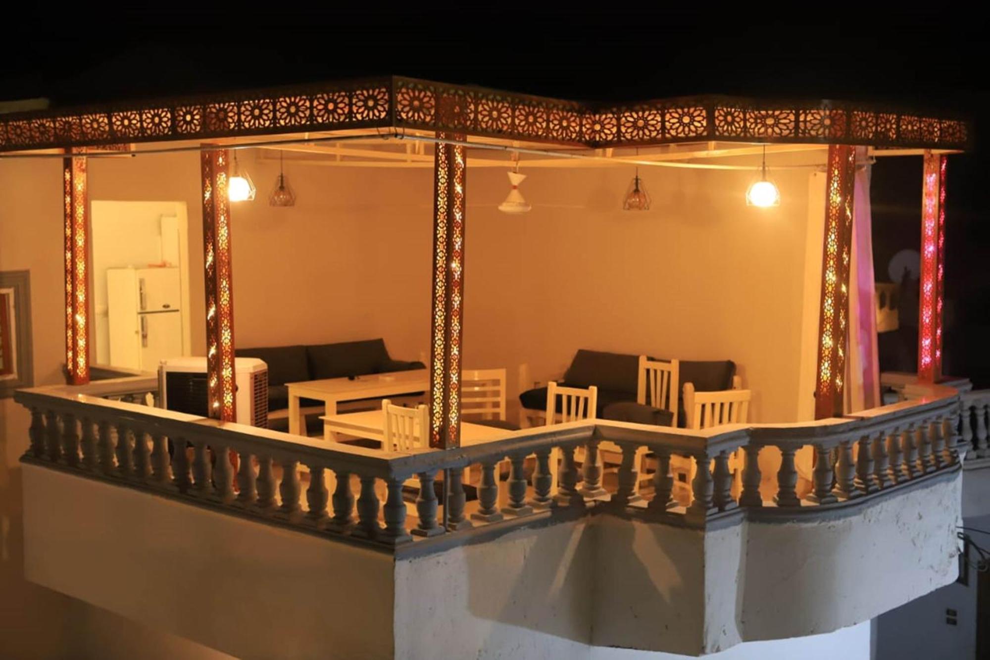 Nefertarie Guest House Luxor Kültér fotó